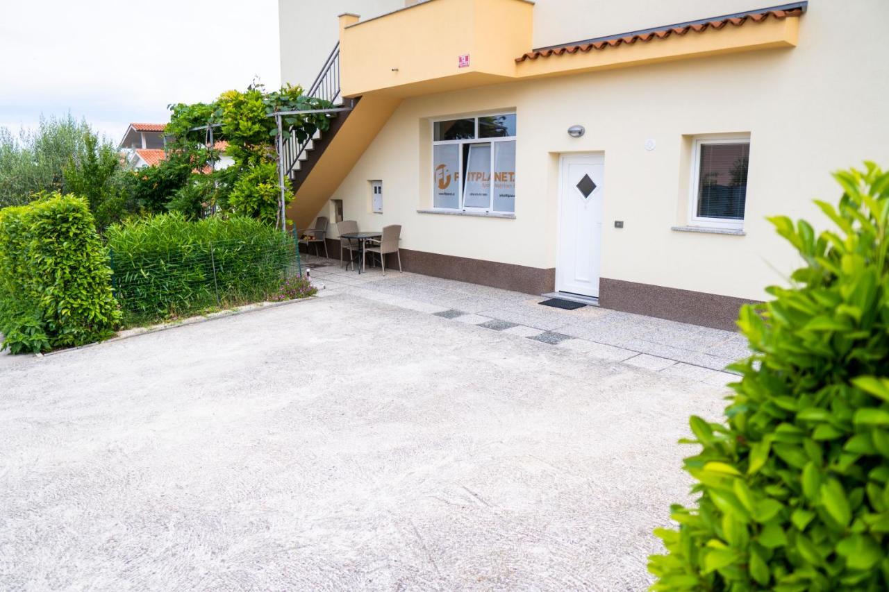 Apartments Dani Izola Exterior photo